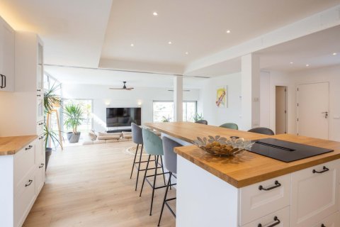 4 bedrooms house for sale in Esplugues de Llobregat, Barcelona, Catalonia, Spain № 8148 - photo 15