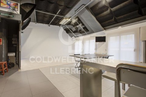 354 sq.m. duplex for sale in Barcelona, Catalonia, Spain № 6073 - photo 27