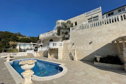 6 bedrooms villa for sale in Lloret de Mar, Girona, Catalonia, Spain № 6074 - photo 2