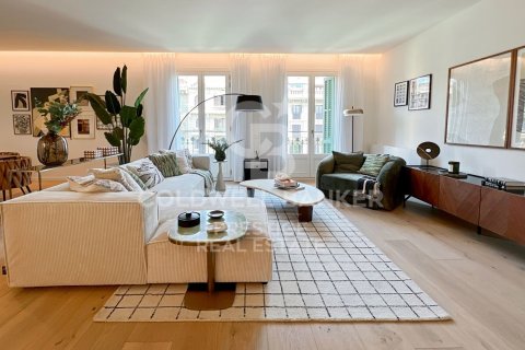 2 bedrooms apartment for sale in Barcelona, Catalonia, Spain № 5989 - photo 3