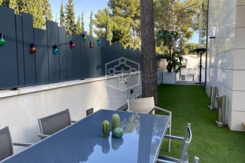 5 bedrooms villa for sale in Castelldefels, Barcelona, Catalonia, Spain № 928 - photo 23