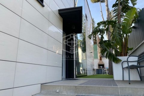 5 bedrooms villa for sale in Castelldefels, Barcelona, Catalonia, Spain № 928 - photo 2