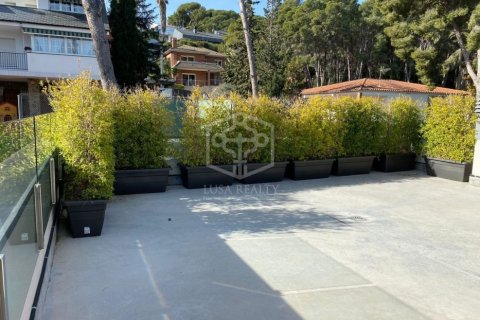 5 bedrooms villa for sale in Castelldefels, Barcelona, Catalonia, Spain № 928 - photo 17