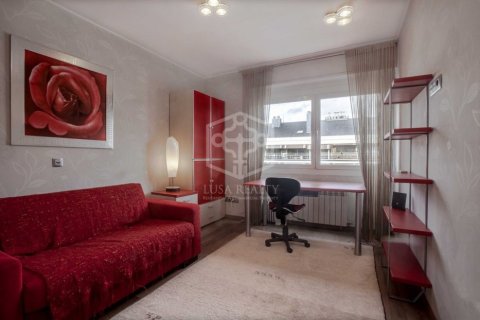 5 bedrooms apartment for sale in Barcelona, Catalonia, Spain № 929 - photo 18