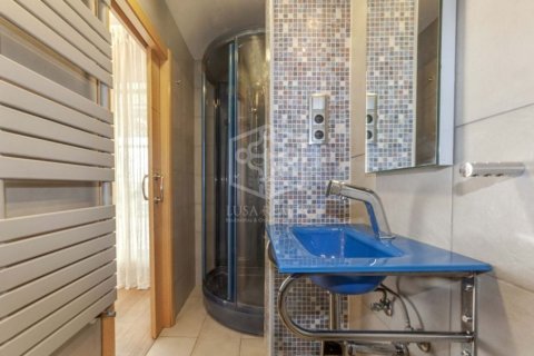 5 bedrooms apartment for sale in Barcelona, Catalonia, Spain № 929 - photo 24