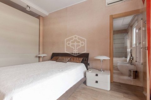 5 bedrooms apartment for sale in Barcelona, Catalonia, Spain № 929 - photo 11