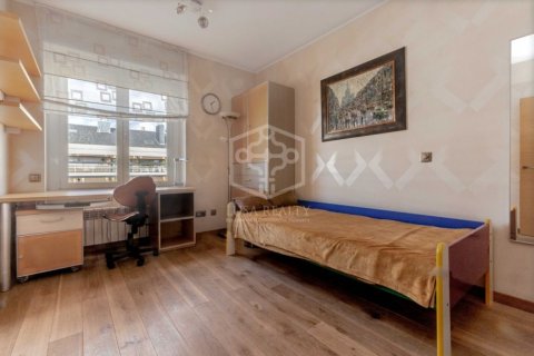 5 bedrooms apartment for sale in Barcelona, Catalonia, Spain № 929 - photo 22