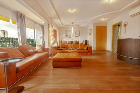 5 bedrooms apartment for sale in Barcelona, Catalonia, Spain № 929 - photo 2