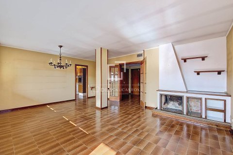 6 bedrooms apartment for sale in Vilanova i la Geltru, Barcelona, Catalonia, Spain № 6278 - photo 9