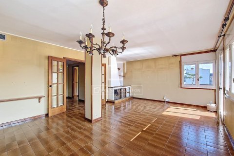 6 bedrooms apartment for sale in Vilanova i la Geltru, Barcelona, Catalonia, Spain № 6278 - photo 6