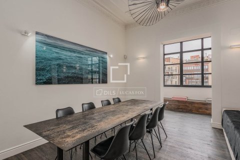 Купить квартиру в Барселона, Испания с 3 спальни, 212м², № 6280 - фото 7