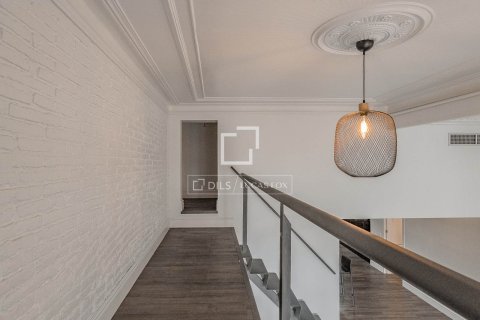 Купить квартиру в Барселона, Испания с 3 спальни, 212м², № 6280 - фото 21