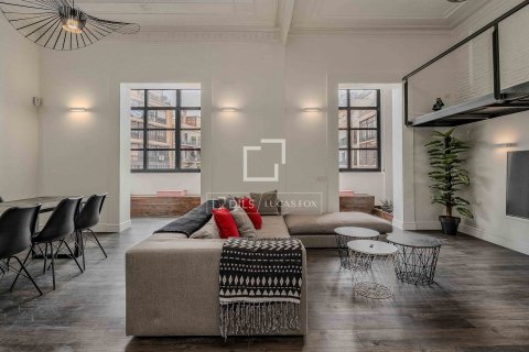 Купить квартиру в Барселона, Испания с 3 спальни, 212м², № 6280 - фото 6