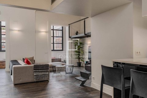 Купить квартиру в Барселона, Испания с 3 спальни, 212м², № 6280 - фото 2