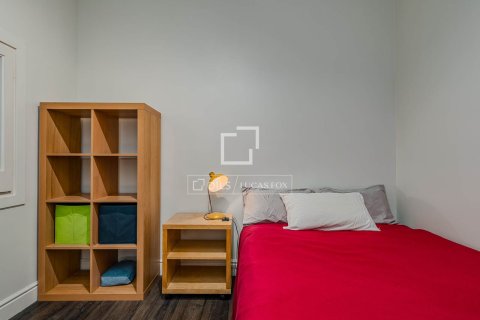 Купить квартиру в Барселона, Испания с 3 спальни, 212м², № 6280 - фото 23
