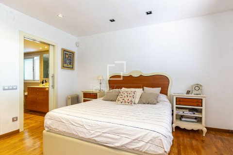 3 bedrooms apartment for sale in Esplugues de Llobregat, Barcelona, Catalonia, Spain № 6279 - photo 22