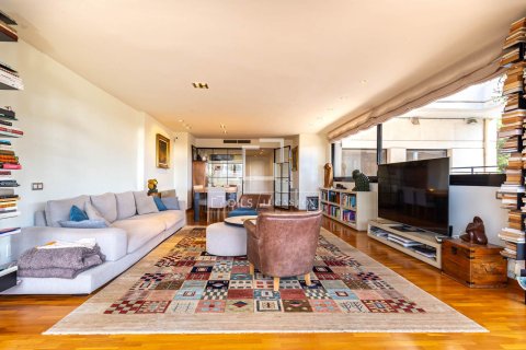 3 bedrooms apartment for sale in Esplugues de Llobregat, Barcelona, Catalonia, Spain № 6279 - photo 8