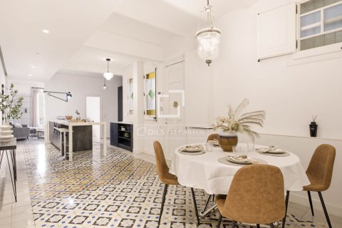 Apartamento de 3 dormitorios en venta en Barcelona, Cataluña, Spain № 6275 - foto 22