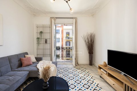 Apartamento de 3 dormitorios en venta en Barcelona, Cataluña, Spain № 6275 - foto 28