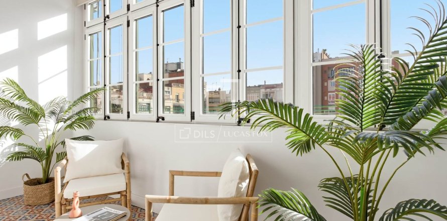 Apartamento de 3 dormitorios en venta en Barcelona, Cataluña, Spain № 6275