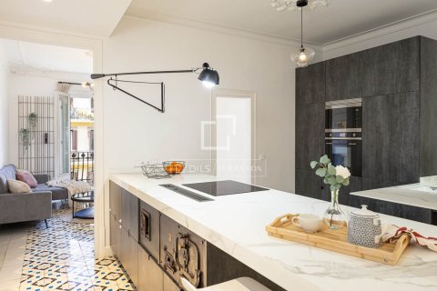 Apartamento de 3 dormitorios en venta en Barcelona, Cataluña, Spain № 6275 - foto 23