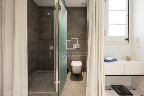 Apartamento de 3 dormitorios en venta en Barcelona, Cataluña, Spain № 6275 - foto 6