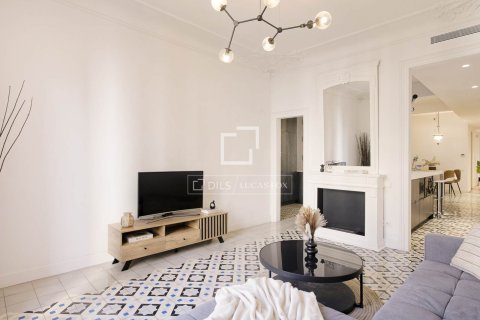 Apartamento de 3 dormitorios en venta en Barcelona, Cataluña, Spain № 6275 - foto 26