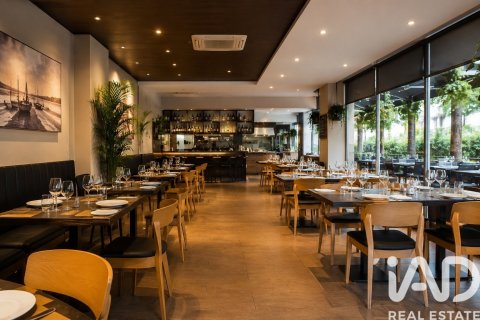 Cafetería / restaurante de 263 m² en venta en Badalona, Barcelona, Cataluña, Spain № 8315 - foto 6