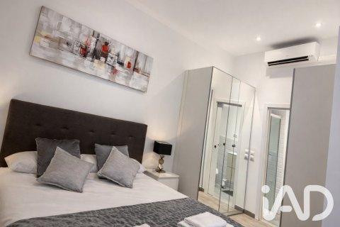 2 bedrooms apartment for sale in Barcelona, Catalonia, Spain № 8318 - photo 9