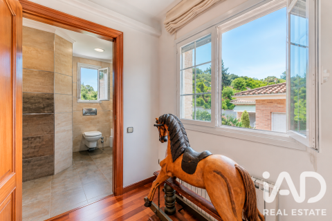 317 sq.m. house for sale in Girona, Catalonia, Spain № 8321 - photo 30