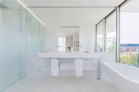 Купить квартиру в Барселона, Испания с 4 комнаты, 252м², № 3601 - фото 15