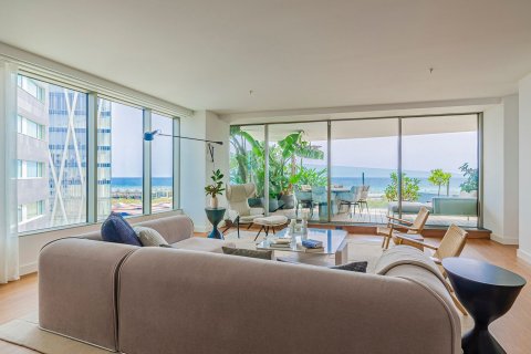 Купить квартиру в Барселона, Испания с 4 комнаты, 252м², № 3601 - фото 2