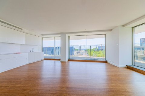Купить квартиру в Барселона, Испания с 3 комнаты, 166м², № 3602 - фото 8