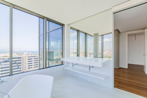 3 bedrooms apartment for sale in Barcelona, Catalonia, Spain № 3598 - photo 16