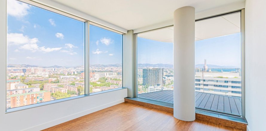 3 bedrooms apartment for sale in Barcelona, Catalonia, Spain № 3598