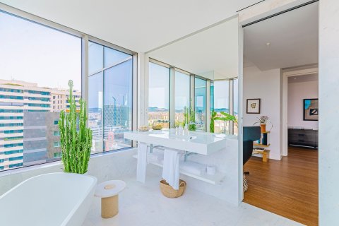 3 bedrooms apartment for sale in Barcelona, Catalonia, Spain № 3600 - photo 10
