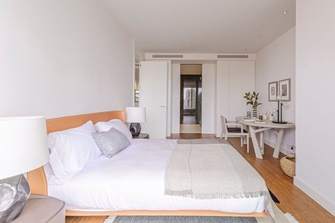 3 bedrooms apartment for sale in Barcelona, Catalonia, Spain № 3600 - photo 5