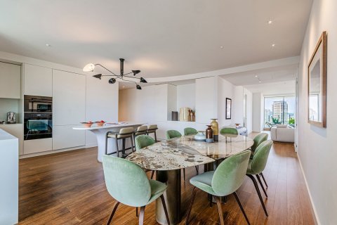 3 bedrooms apartment for sale in Barcelona, Catalonia, Spain № 3600 - photo 2
