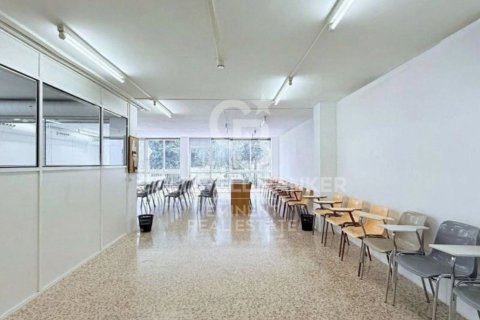 767 sq.m. commercial property for sale in Barcelona, Catalonia, Spain № 7947 - photo 3