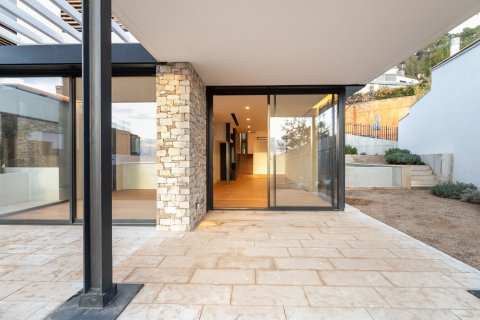 Сasa de 6 dormitorios en venta en Barcelona, Cataluña, Spain № 1533 - foto 2