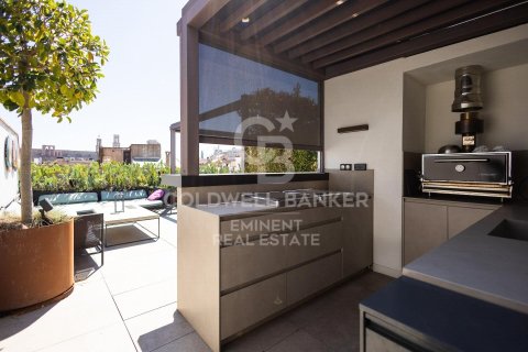 2 bedrooms apartment for sale in Barcelona, Catalonia, Spain № 7773 - photo 3