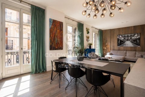 2 bedrooms apartment for sale in Barcelona, Catalonia, Spain № 7773 - photo 23