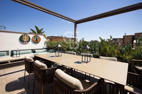 2 bedrooms apartment for sale in Barcelona, Catalonia, Spain № 7773 - photo 4