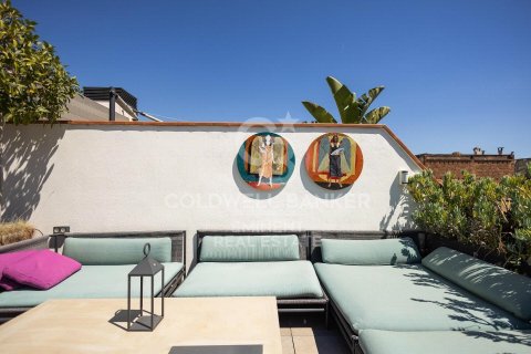 2 bedrooms apartment for sale in Barcelona, Catalonia, Spain № 7773 - photo 2