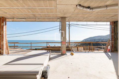 4 bedrooms villa for sale in Castelldefels, Barcelona, Catalonia, Spain № 3925 - photo 6