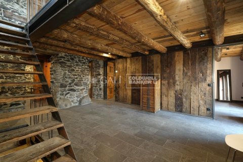 Купить виллу в Андорра, Испания с 4 спальни, 320м², № 5325 - фото 11