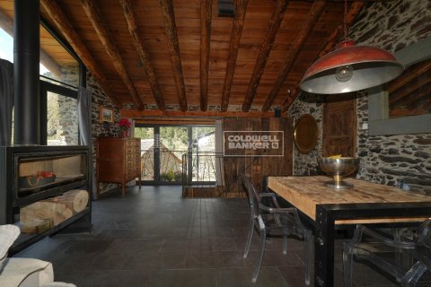 Купить виллу в Андорра, Испания с 4 спальни, 320м², № 5325 - фото 4