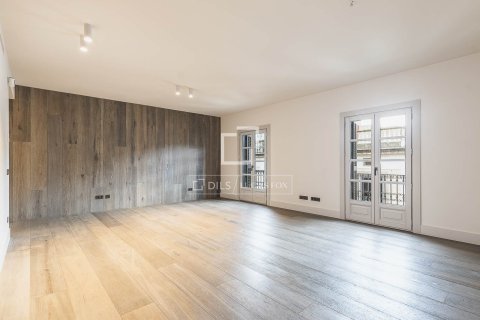 2 bedrooms apartment for sale in Barcelona, Catalonia, Spain № 4211