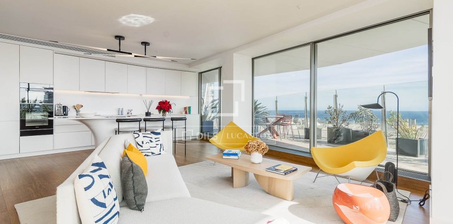 4 bedrooms apartment for sale in Barcelona, Catalonia, Spain № 4209