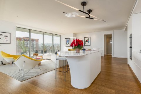 4 bedrooms apartment for sale in Barcelona, Catalonia, Spain № 4209 - photo 10